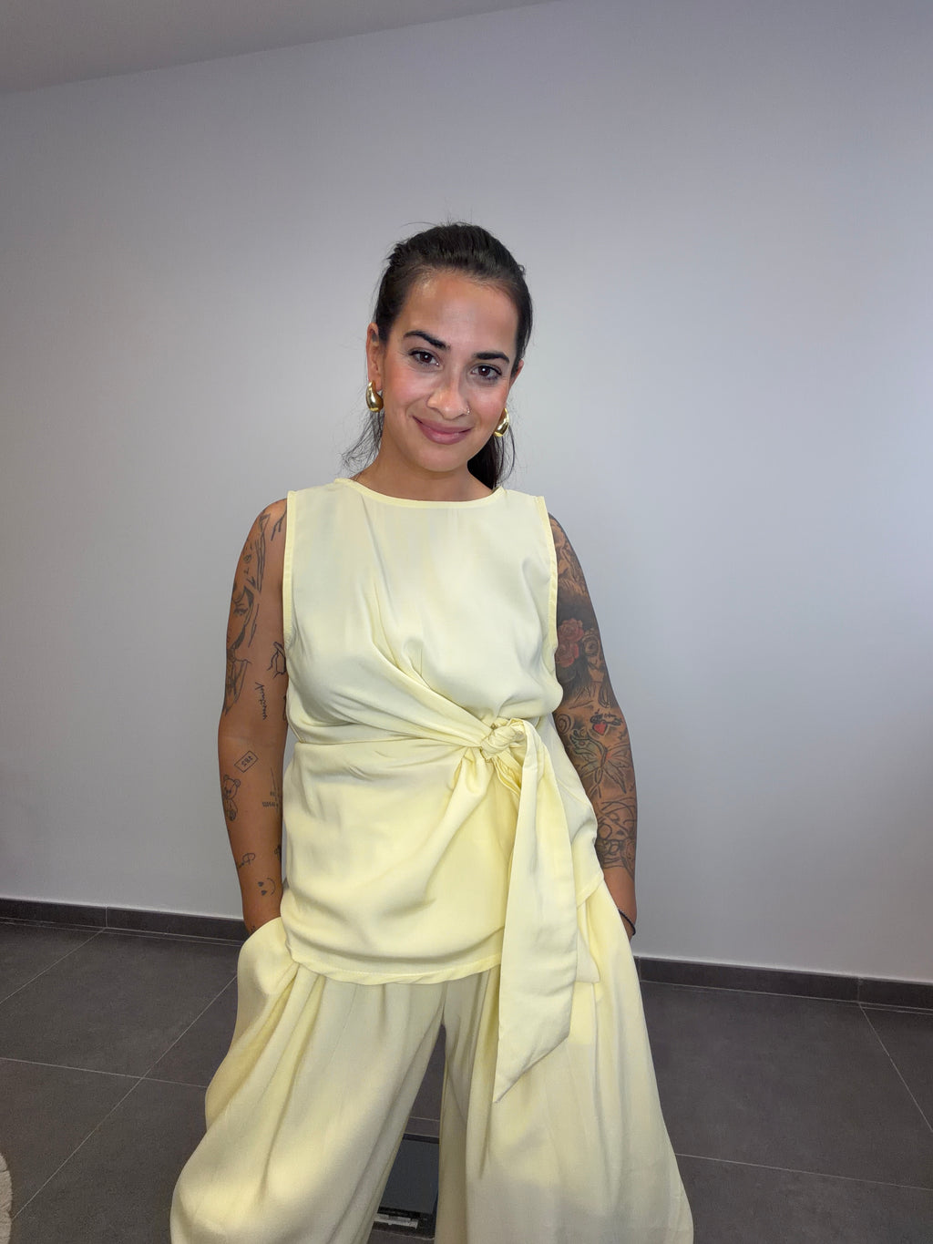 CAMISA NUDO AMARILLA