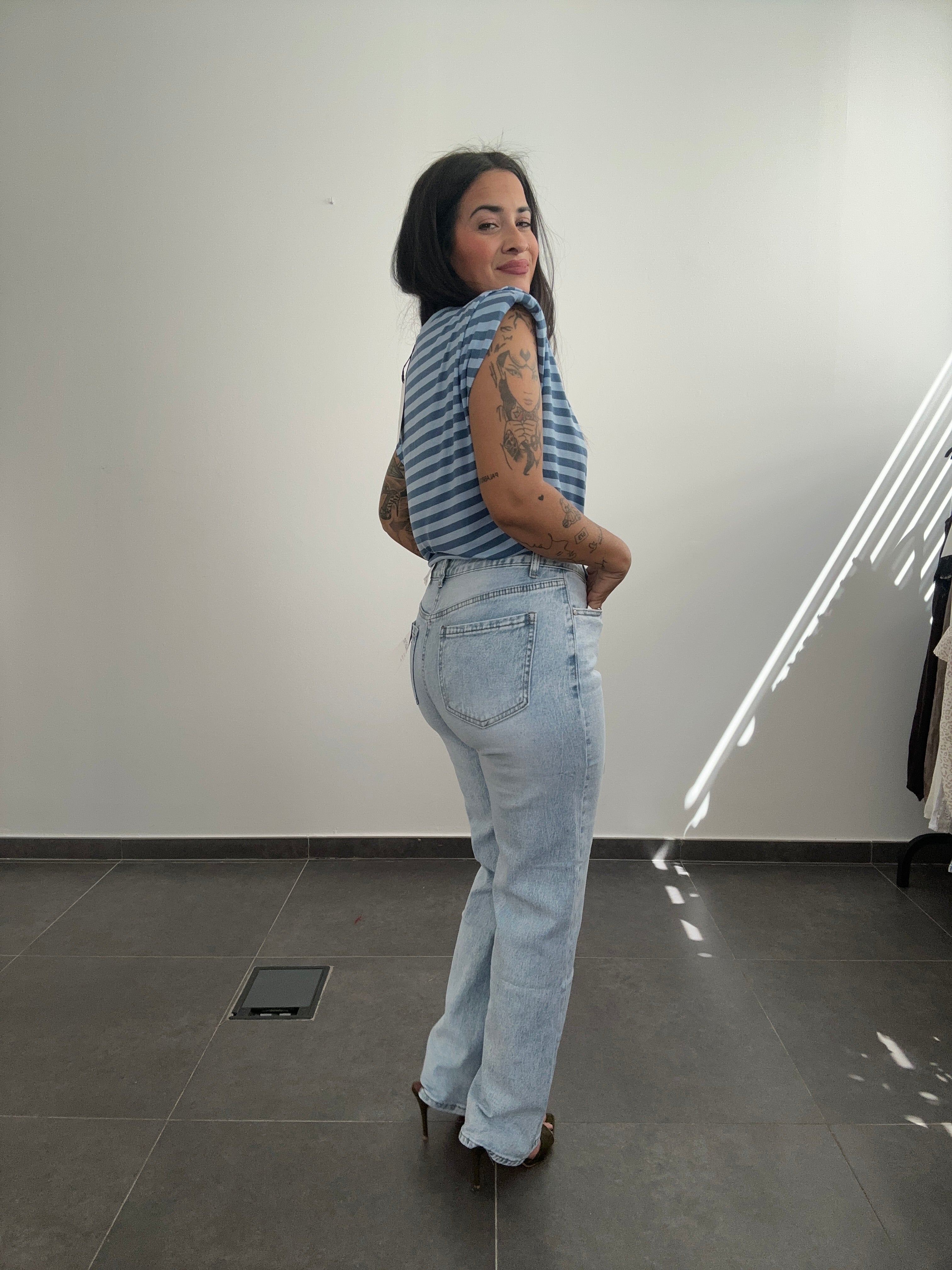 JEAN ZARA