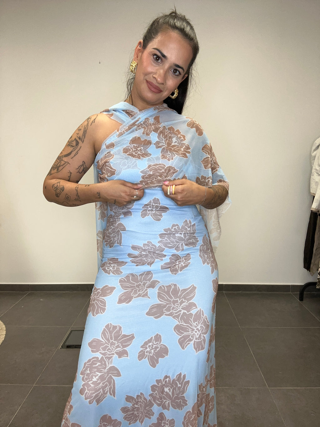 VESTIDO MULTIPOSICION.