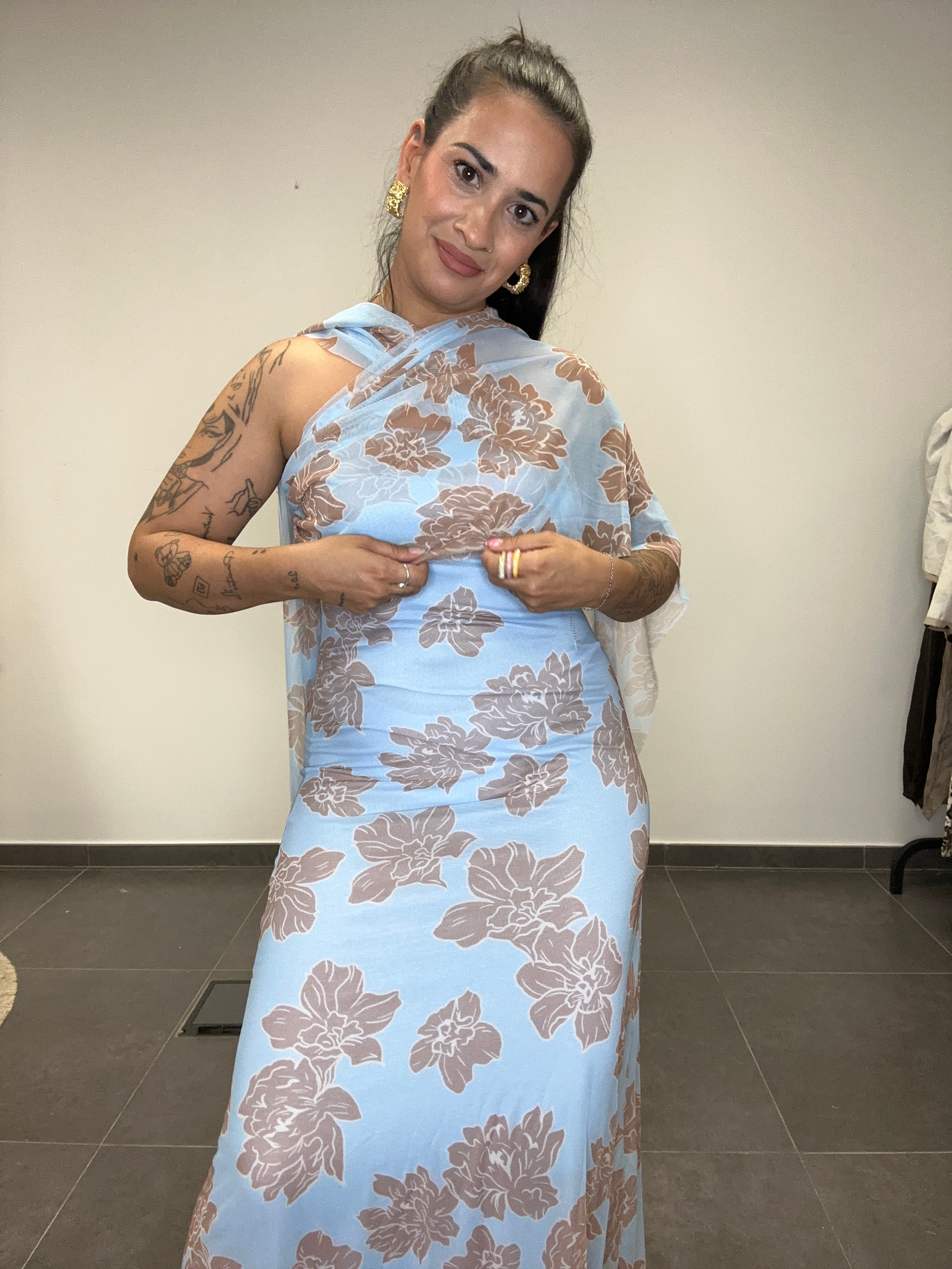 VESTIDO MULTIPOSICION.