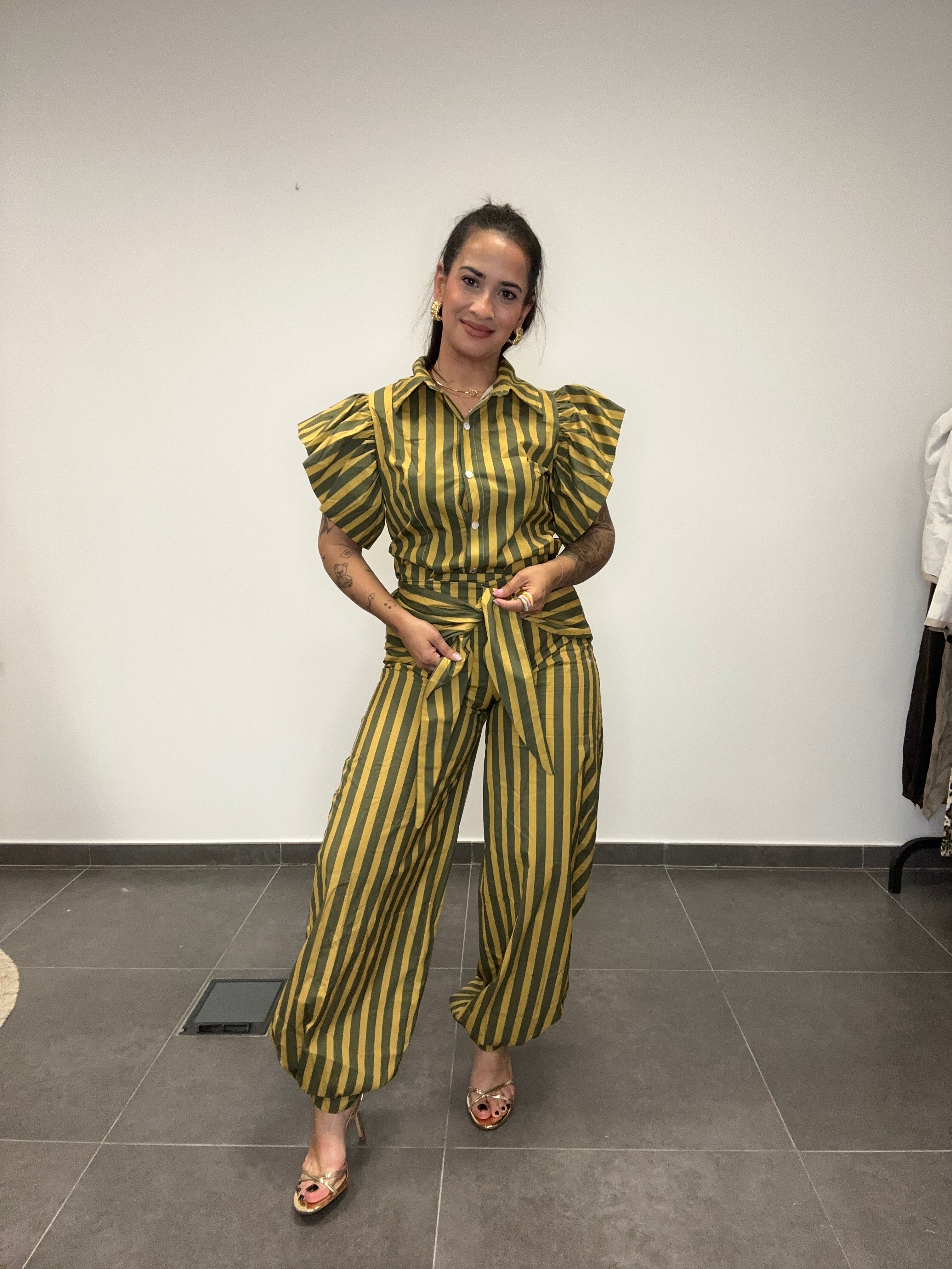 CONJUNTO RAYAS AMARILLO.