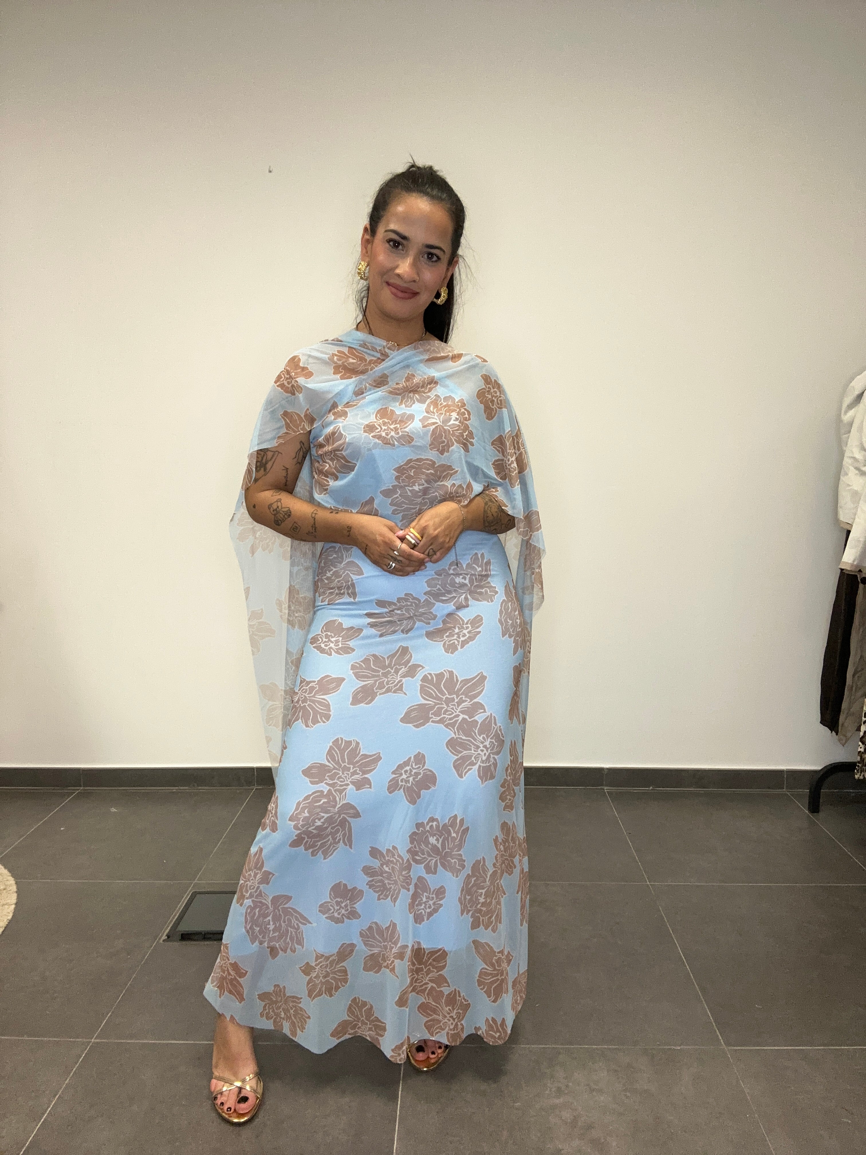 VESTIDO MULTIPOSICION.