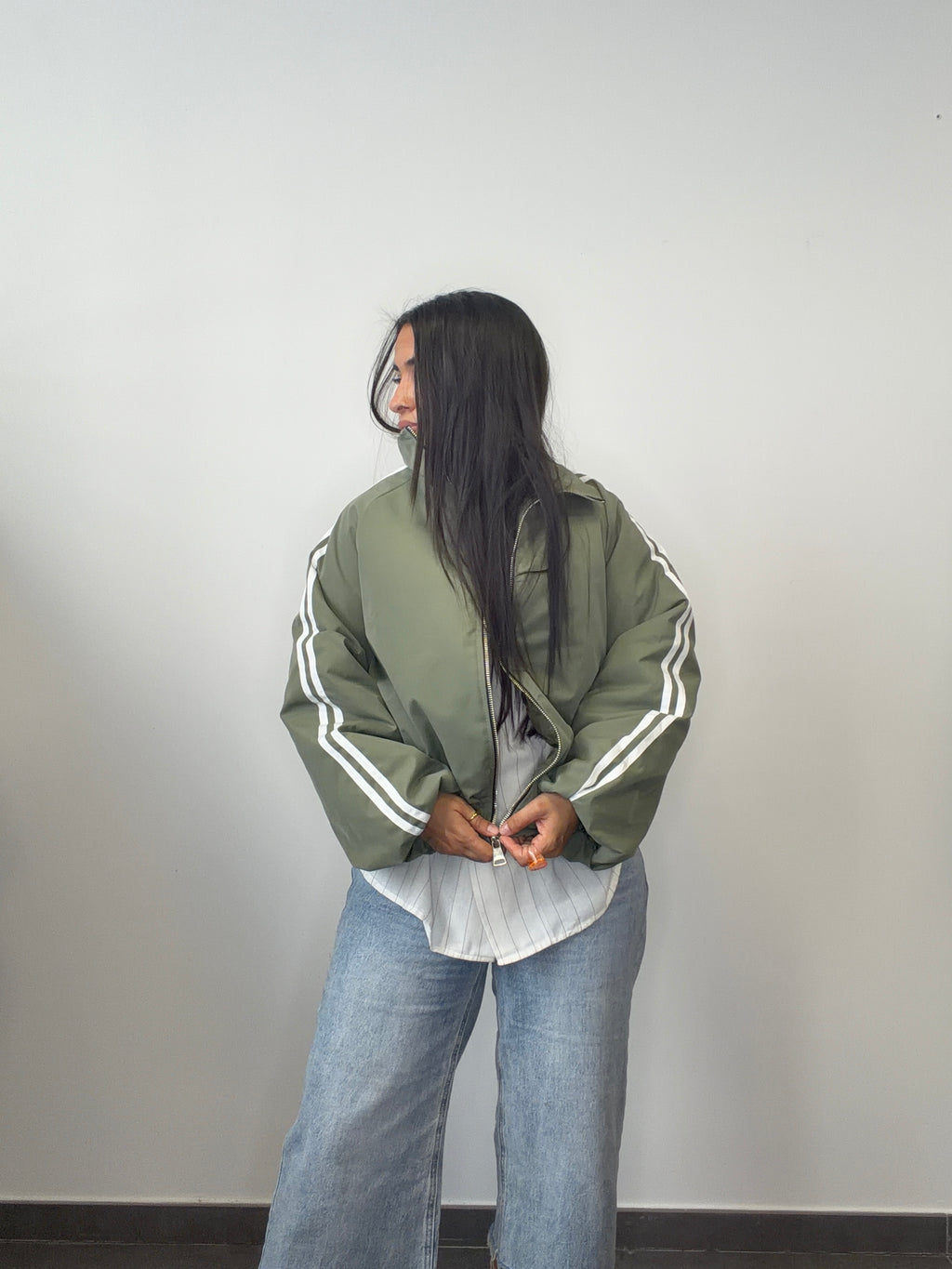 •BOMBER ADIS•