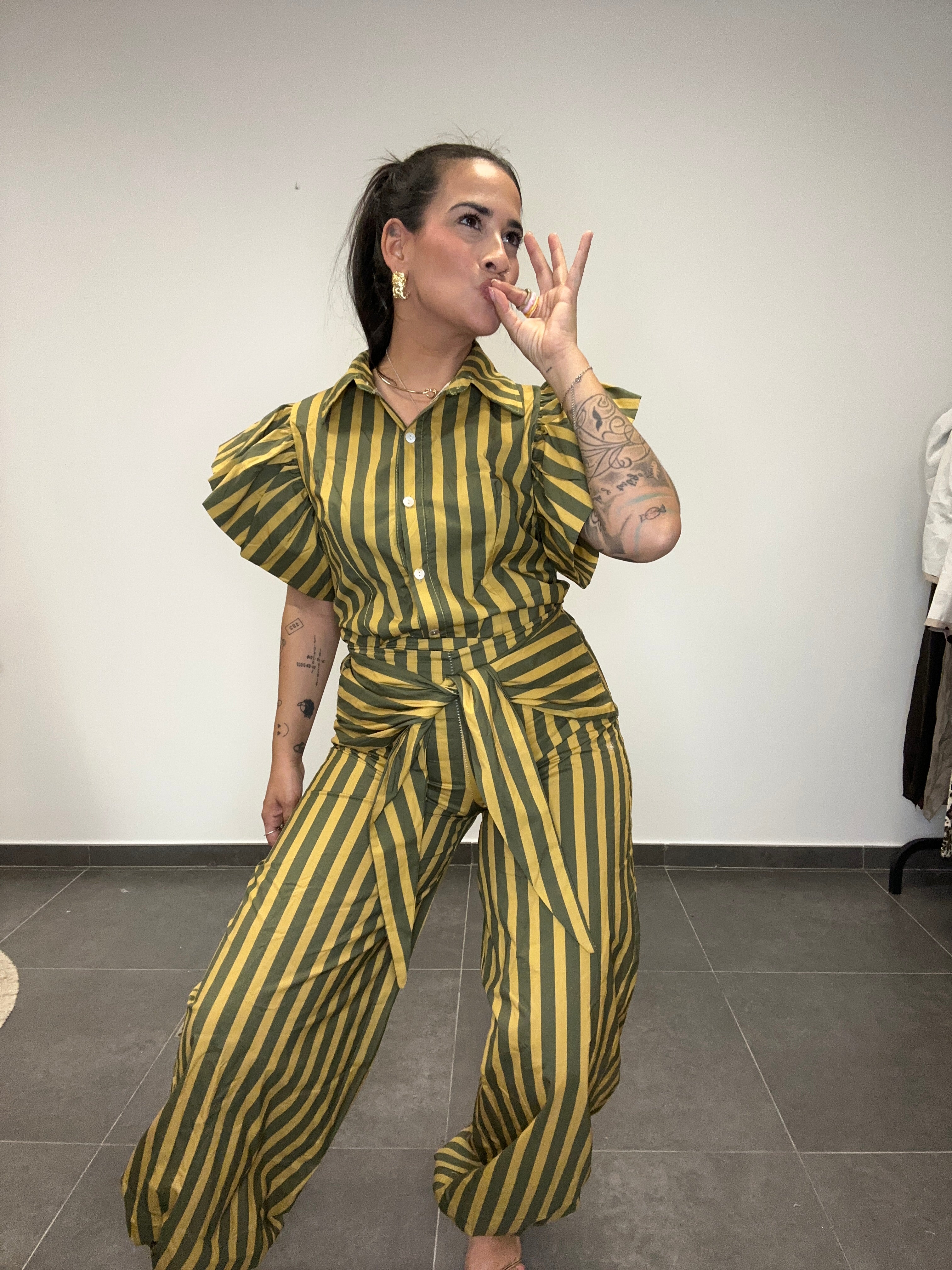 CONJUNTO RAYAS AMARILLO.