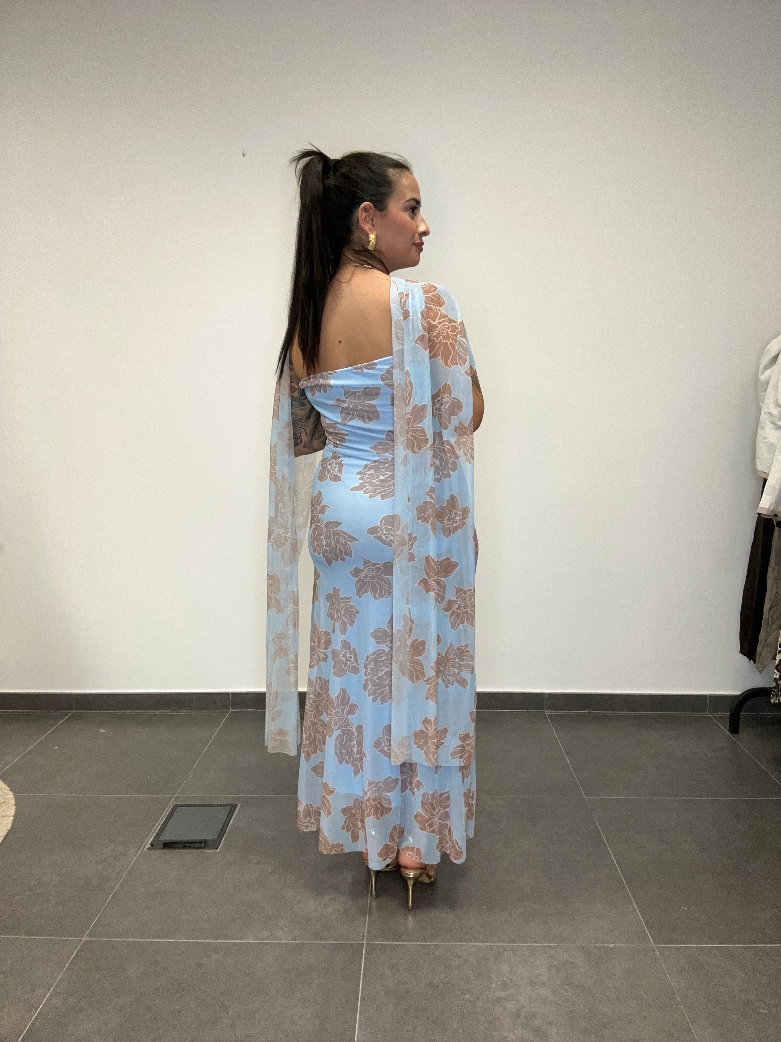 VESTIDO MULTIPOSICION.