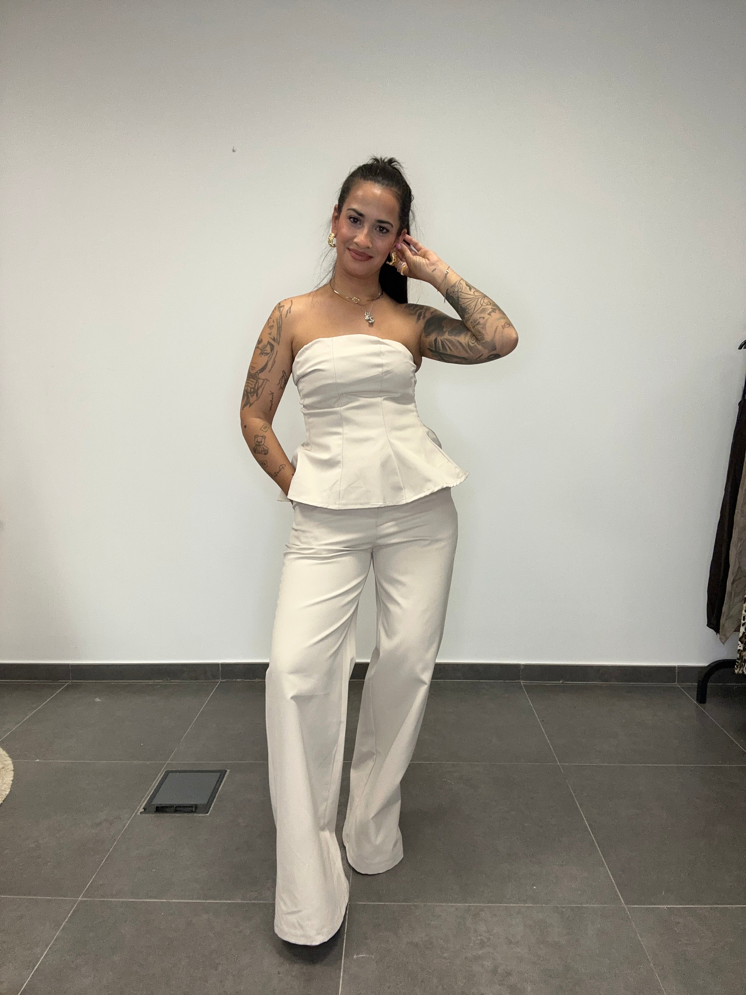 TRAJE LADY BEIGE.