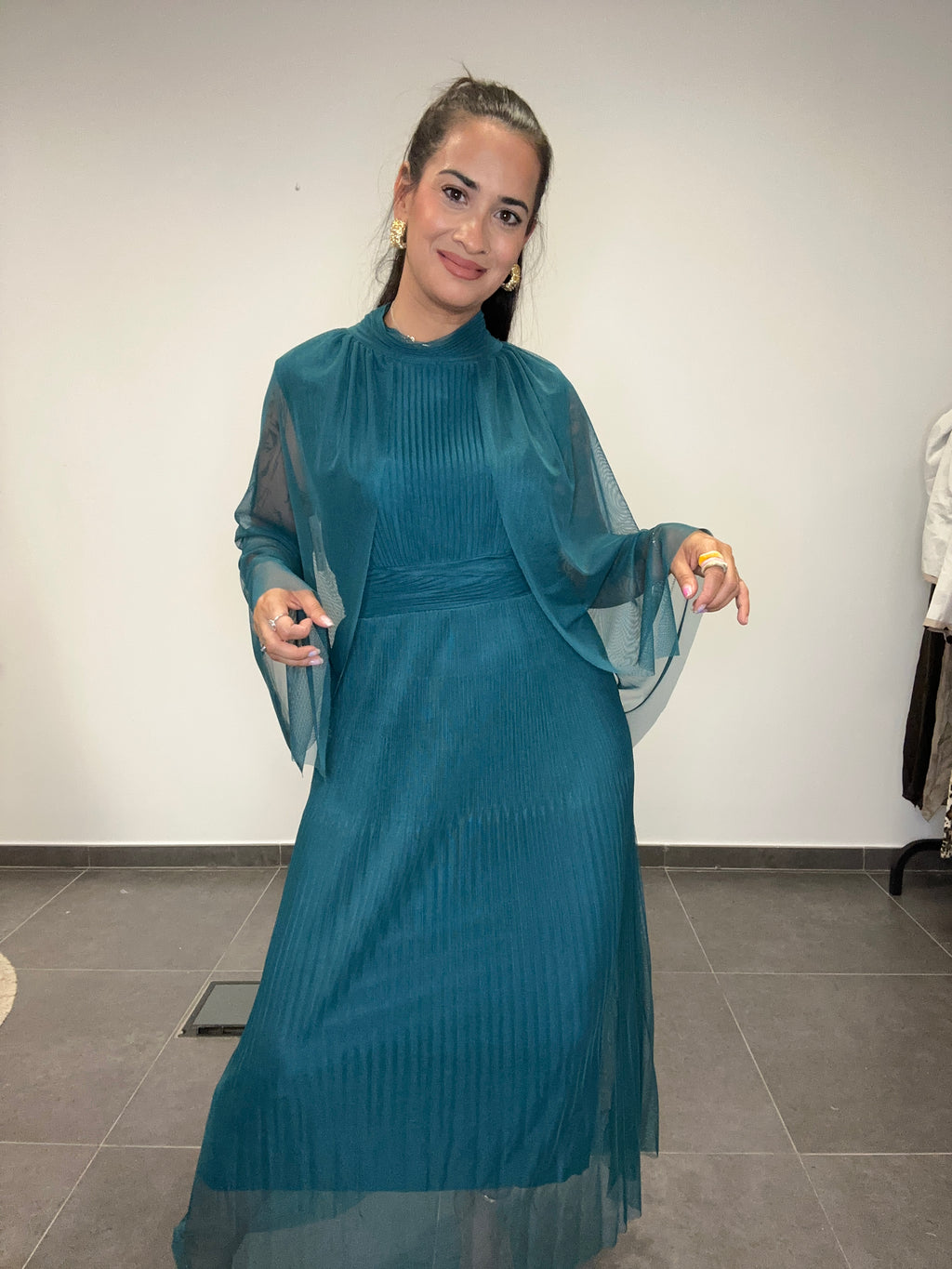 VESTIDO MANGAS TUL PETROLEO.