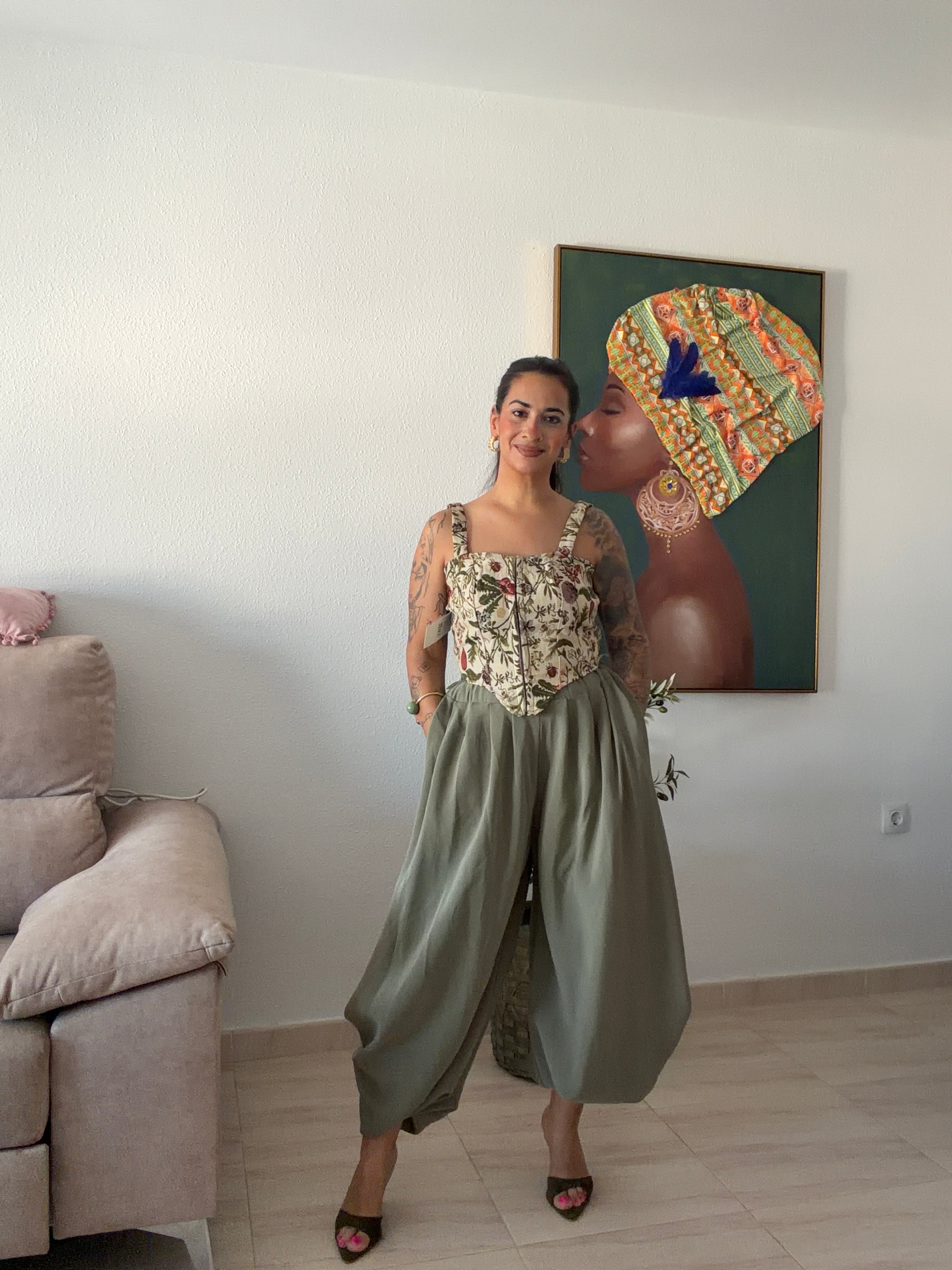 •PANTALÓN MURCIÉLAGO OLIVA•