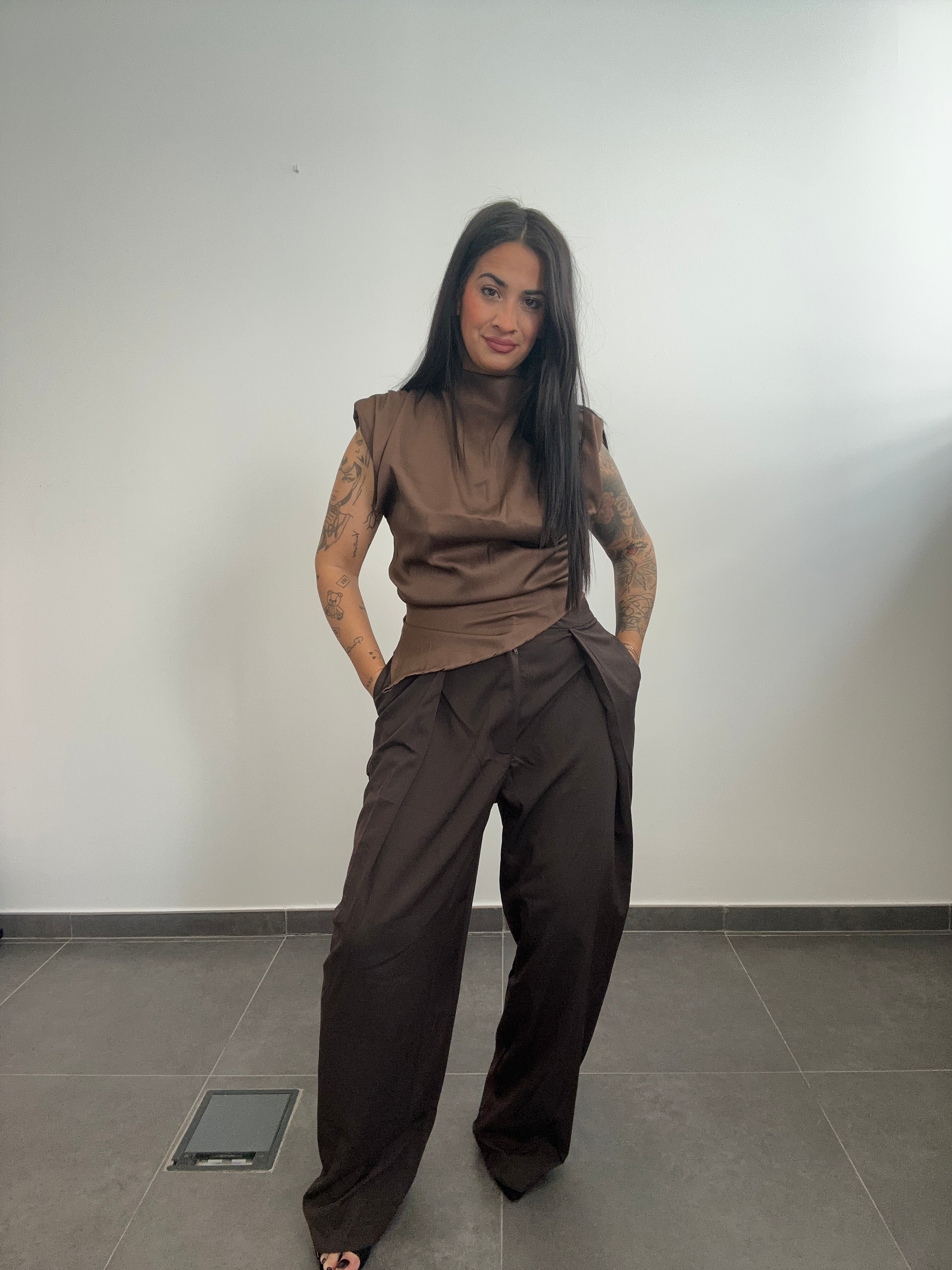 PANTALÓN SOLAPA MARRÓN