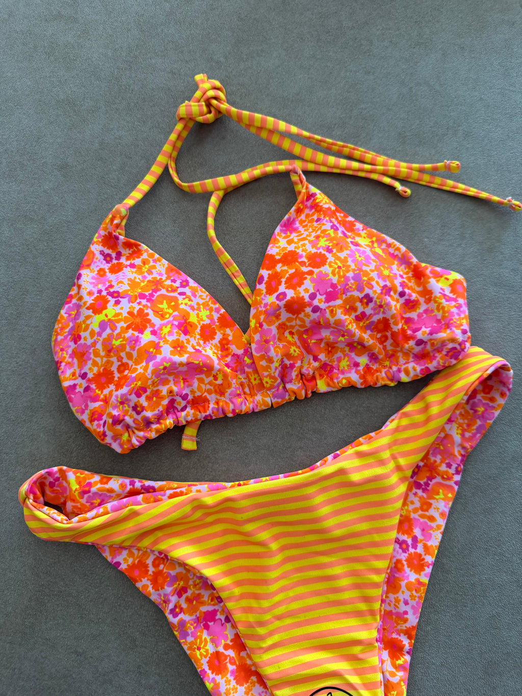 •BIKINI FLOWER FLÚOR/PASTEL•