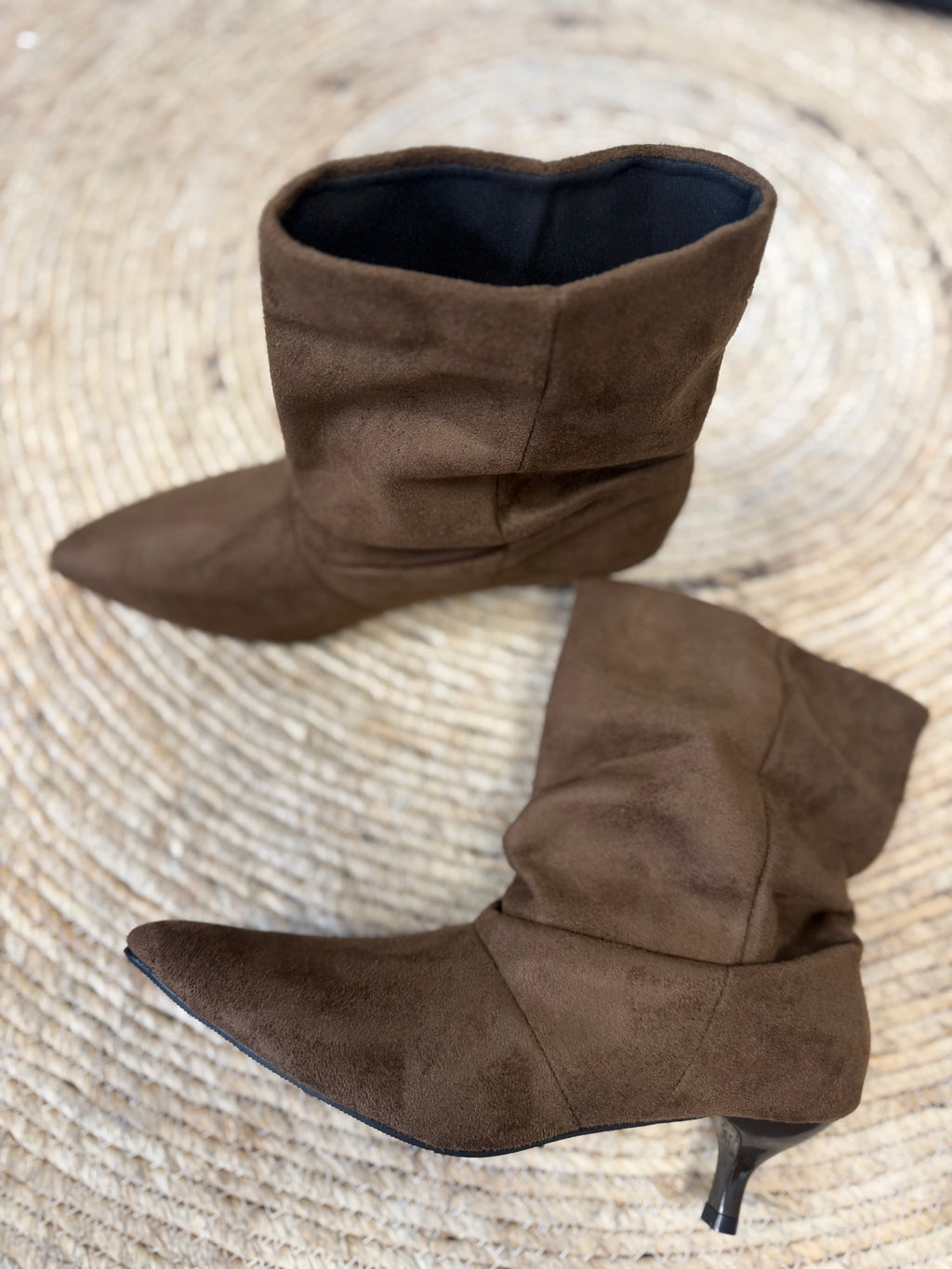 •BOTIN ZAR•
