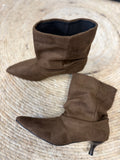 •BOTIN ZAR•