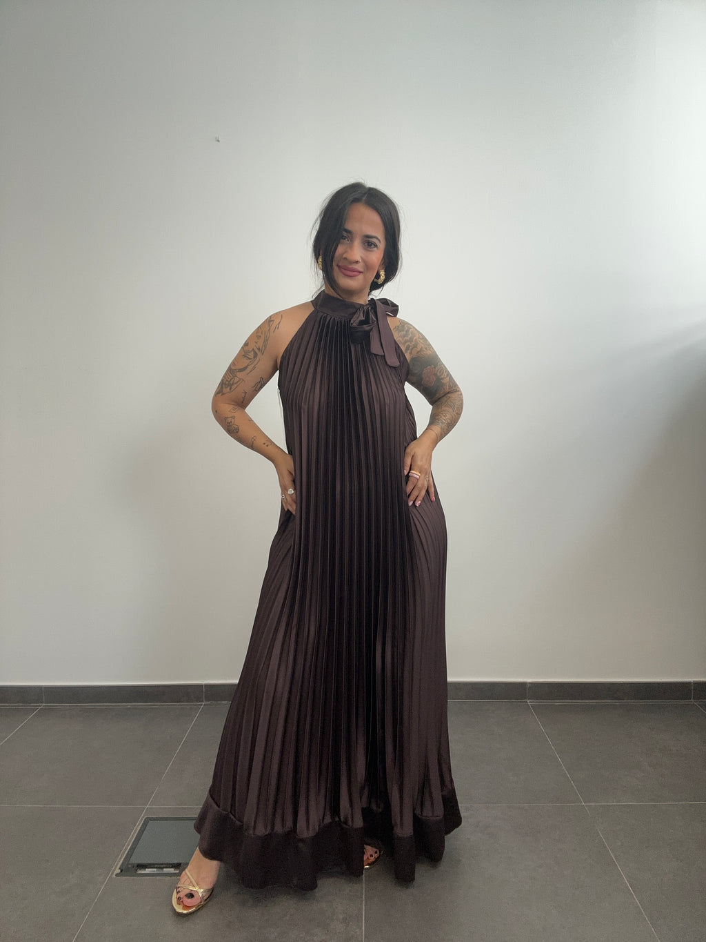 VESTIDO TABLAS MARRÓN.