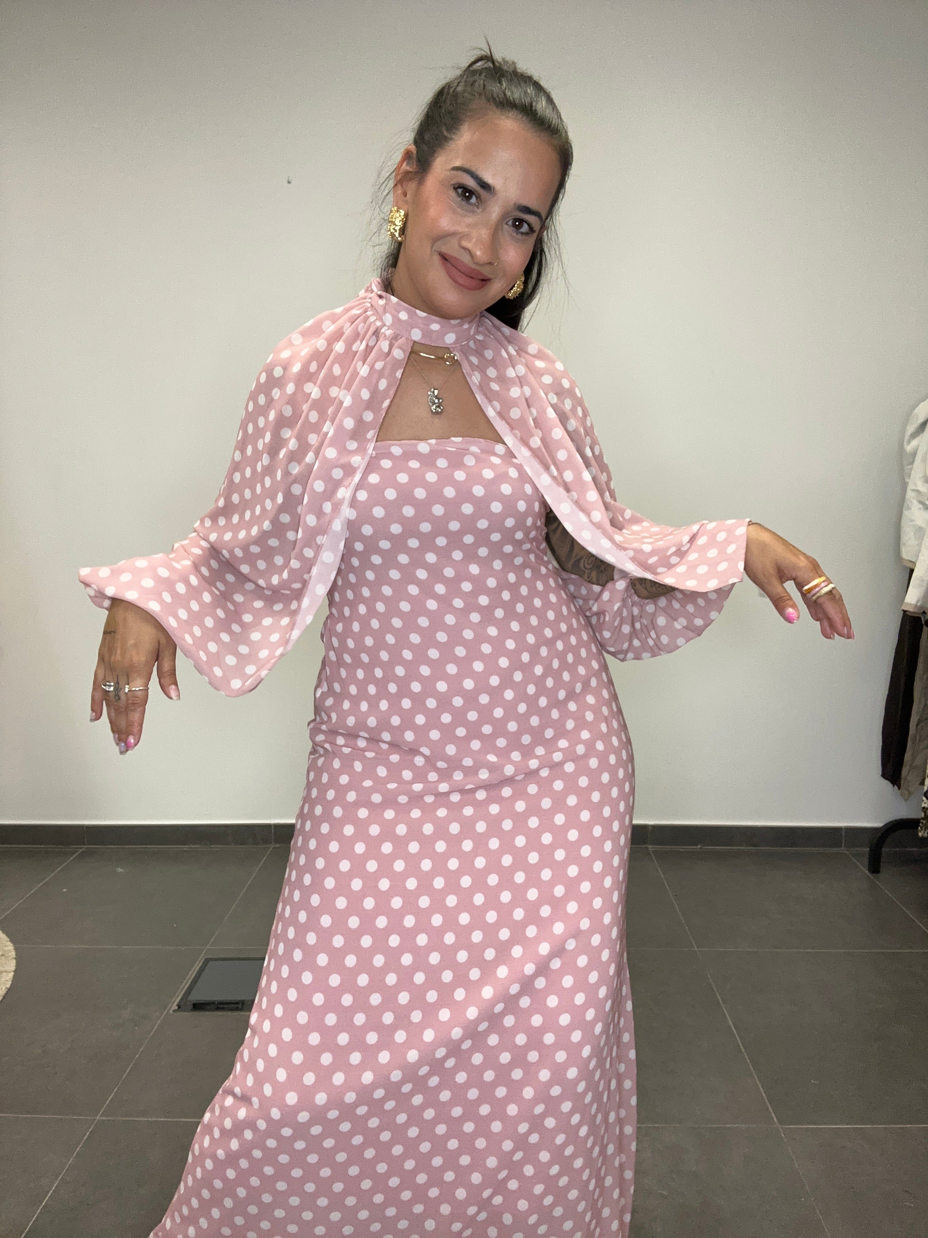 VESTIDO LUNARES ROSA.