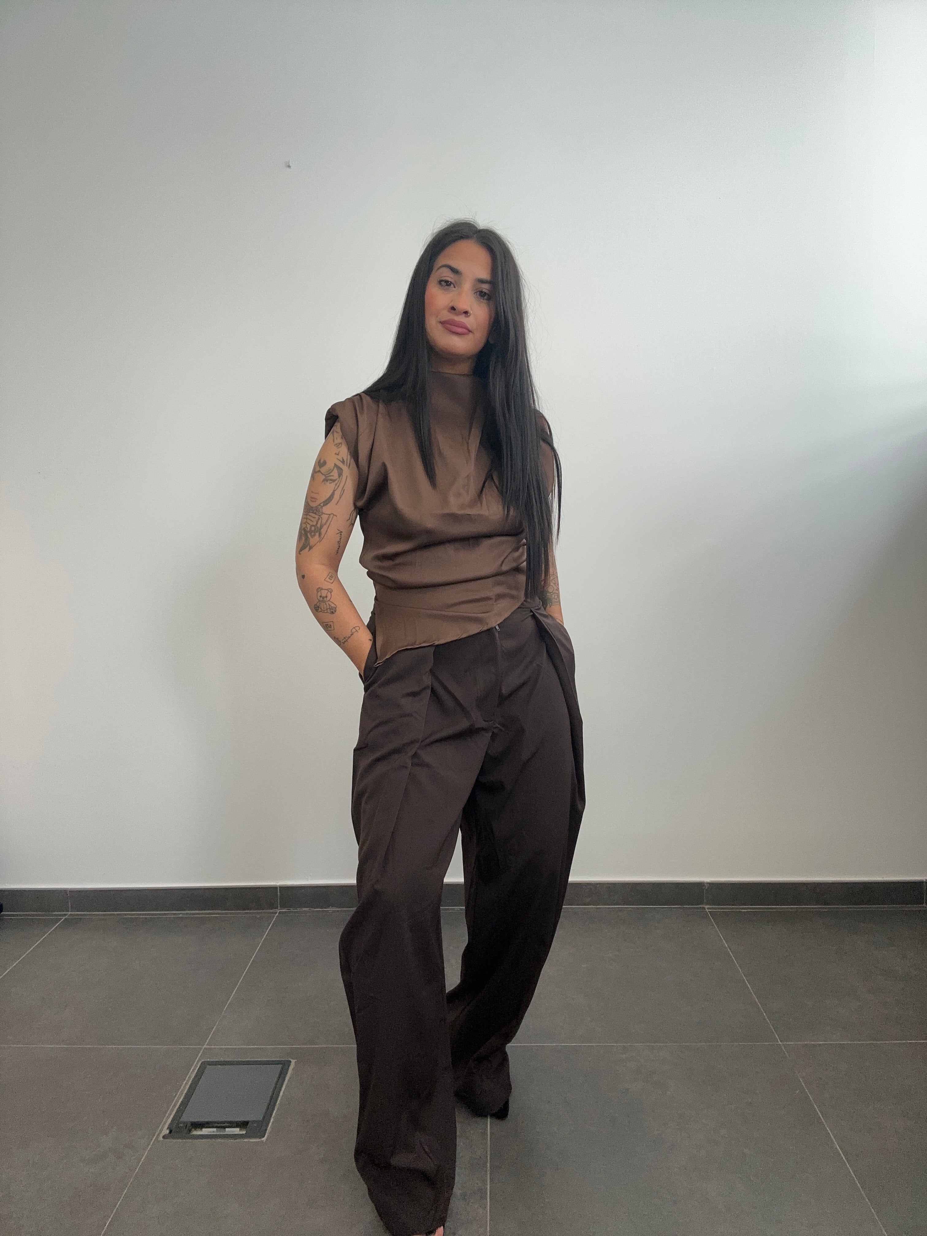PANTALÓN SOLAPA MARRÓN
