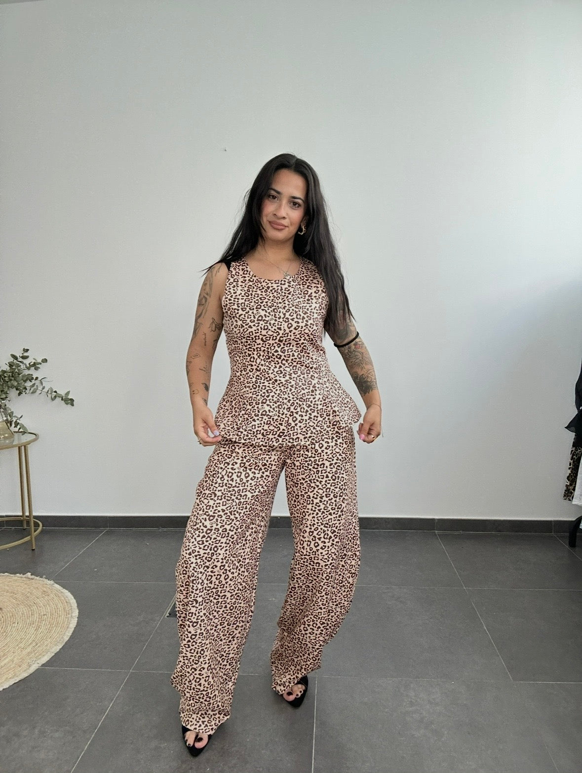 CONJUNTO ANIMAL PRINT CAMEL.